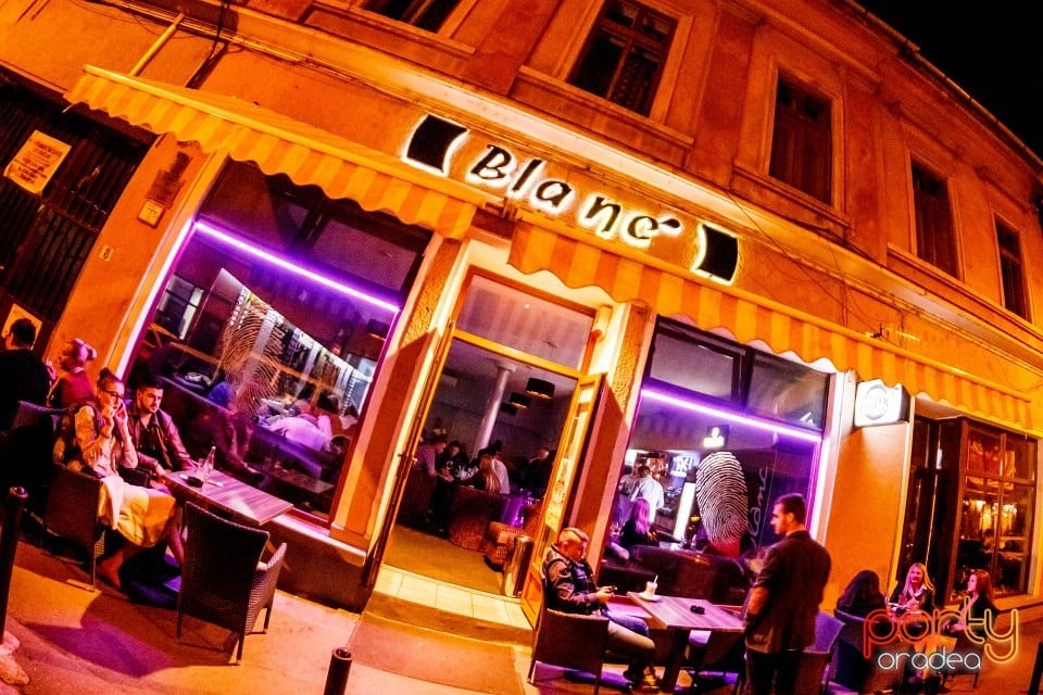 Vineri seara în Blanc Coffee, 