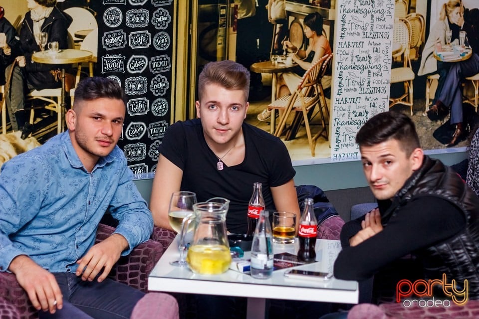 Vineri seara în Blanc Coffee, 