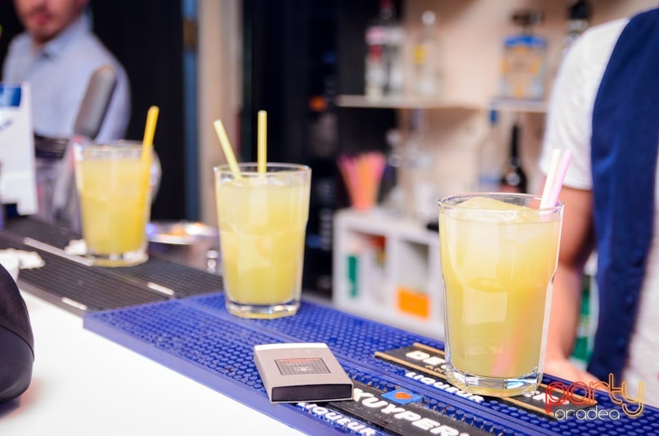 Vineri seara în Blanc Coffee, 