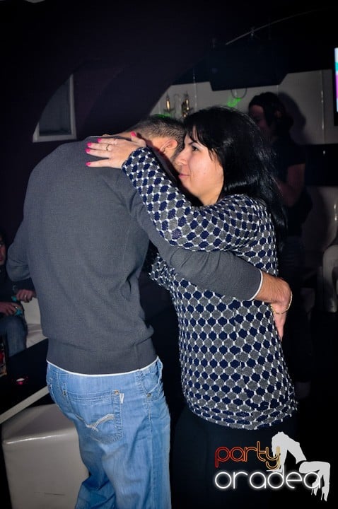 Vineri seara în Club Atti's,