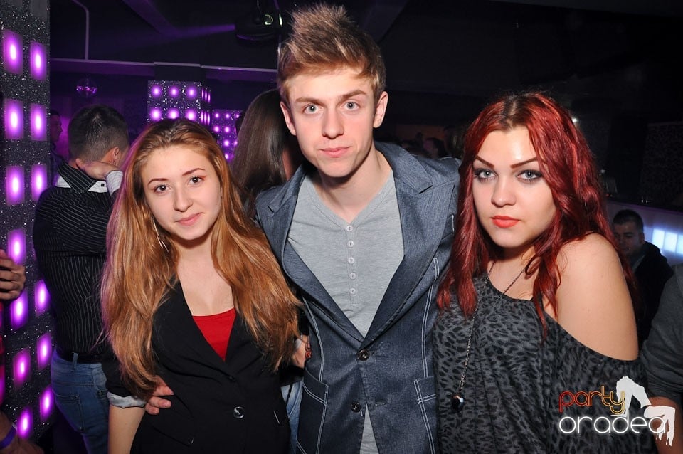 Vineri seara în Club Life,