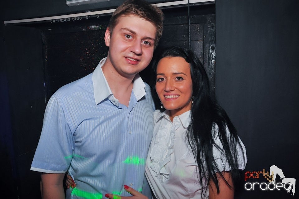 Vineri seara în Club Life,