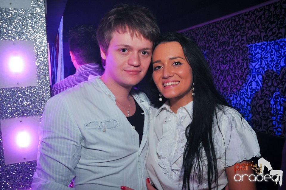 Vineri seara în Club Life,