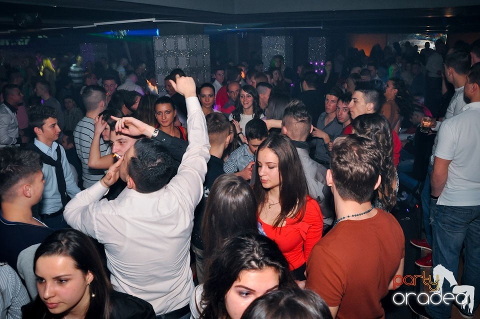 Vineri seara în Club Life,