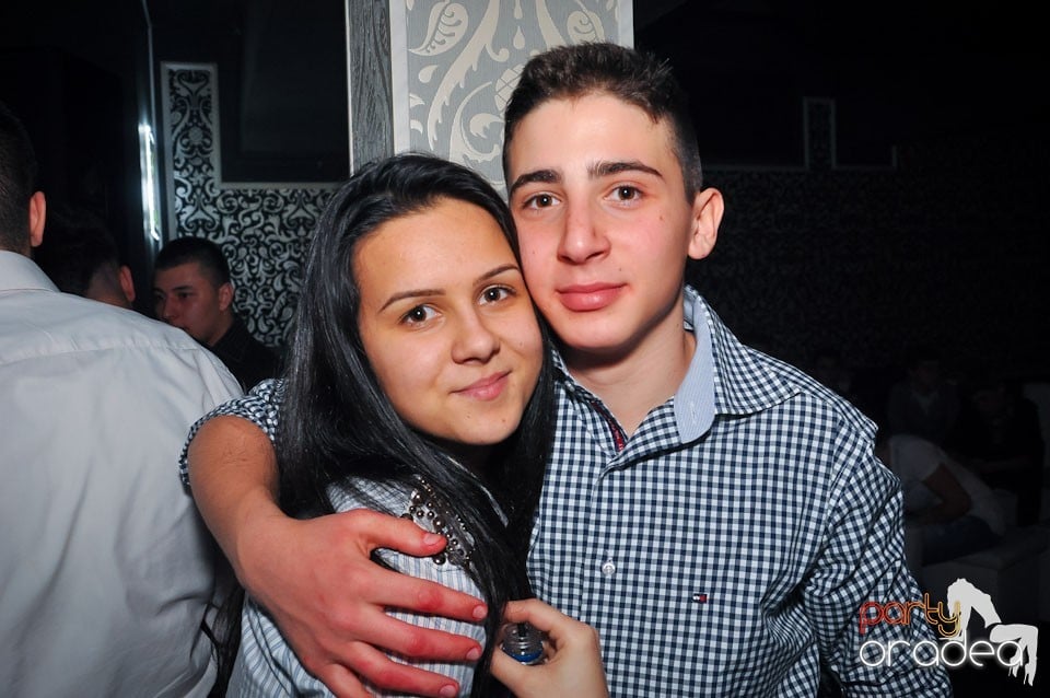 Vineri seara în Club Life,