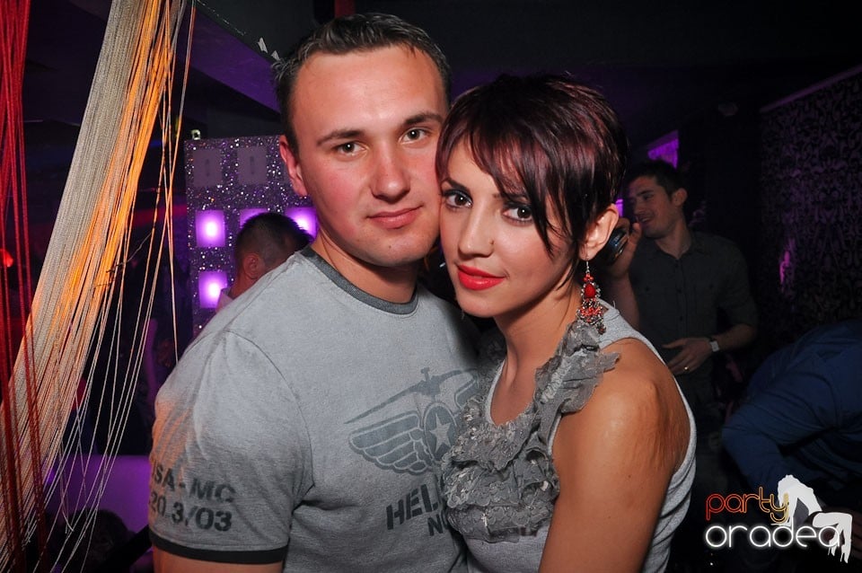 Vineri seara în Club Life,