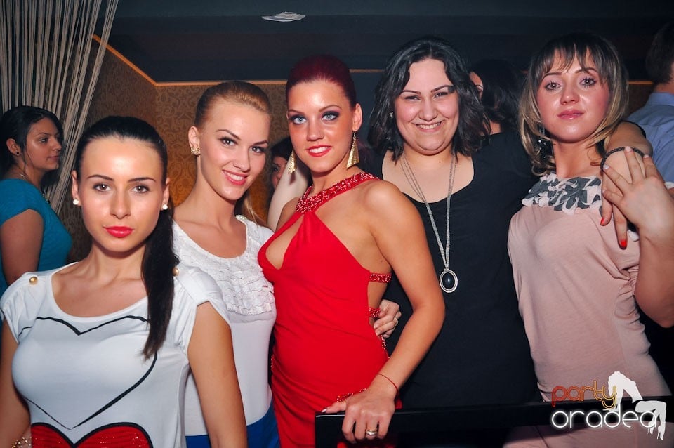 Vineri seara în Club Life,
