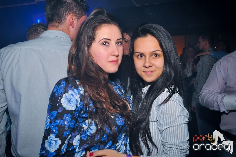 Vineri seara în Club Life,