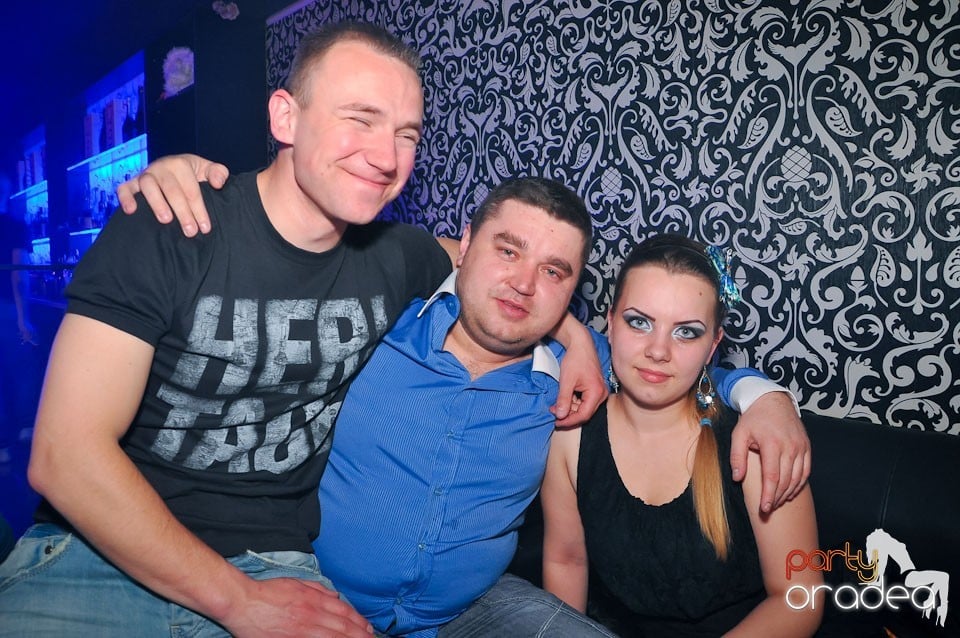 Vineri seara în Club Life,