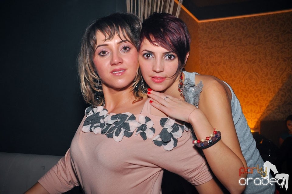 Vineri seara în Club Life,