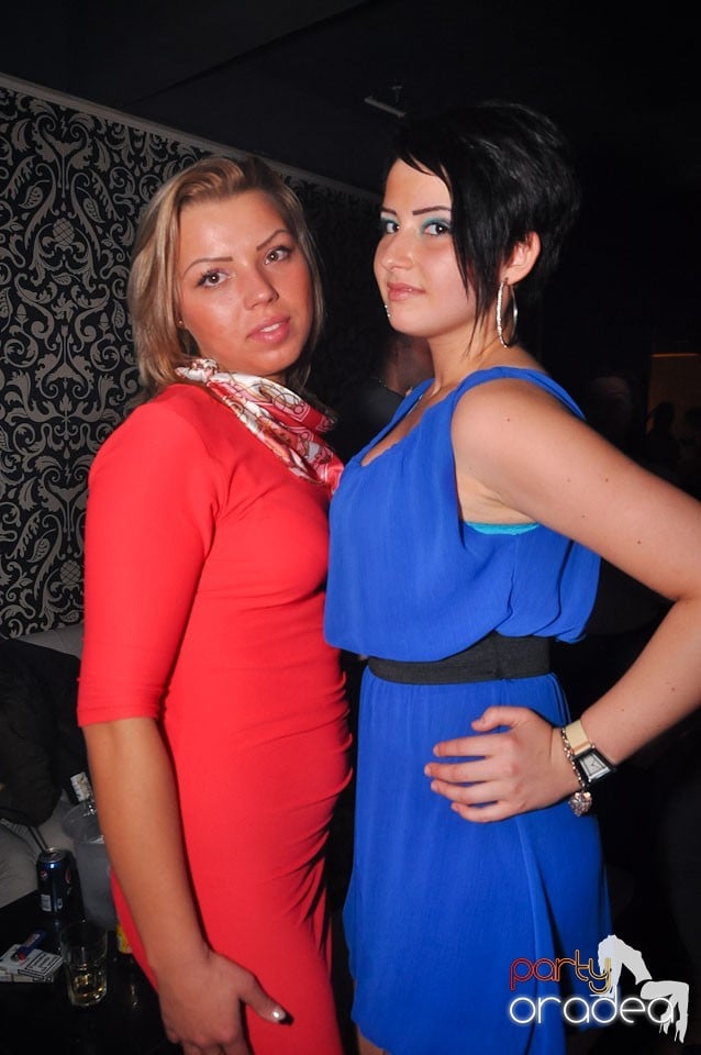 Vineri seara în Club Life,