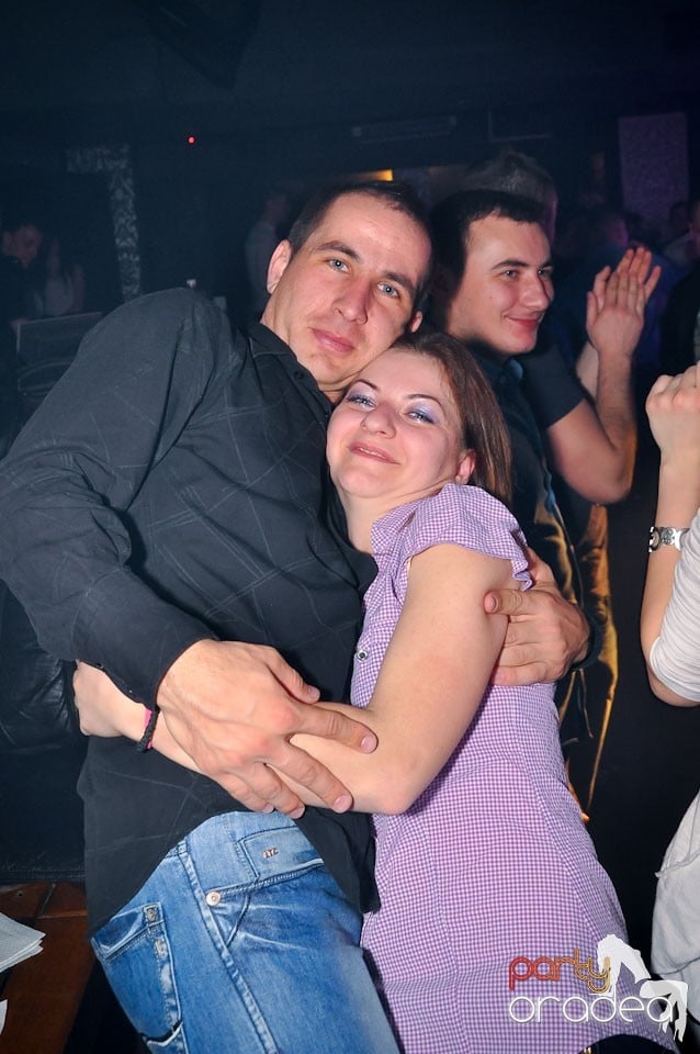 Vineri seara în Club Life,
