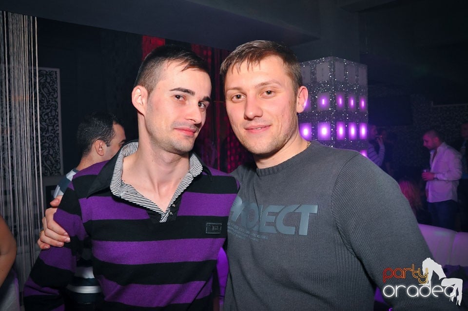 Vineri seara în Club Life,