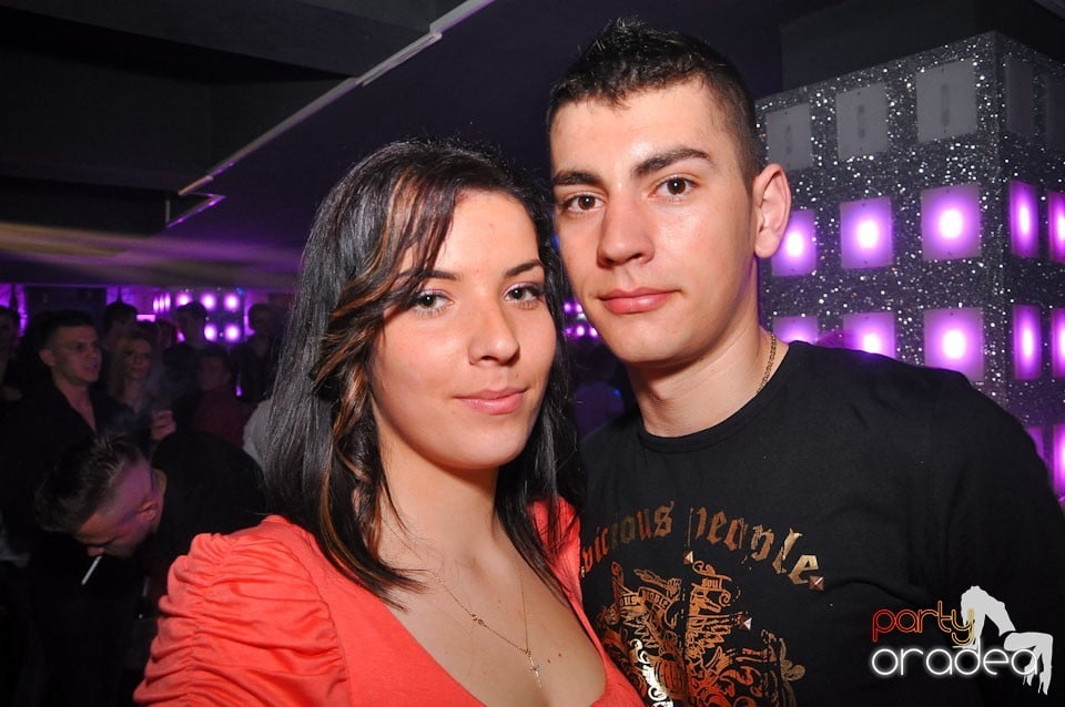 Vineri seara în Club Life,