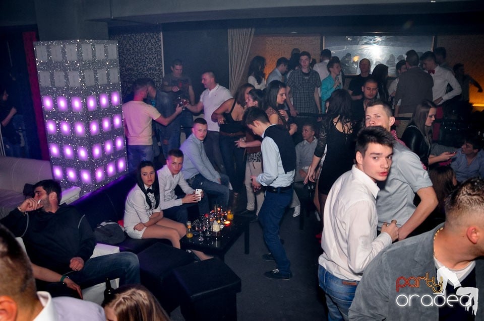 Vineri seara în Club Life,