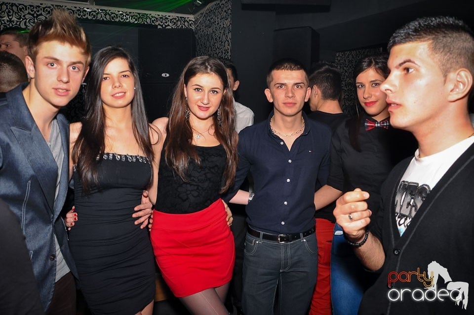 Vineri seara în Club Life,