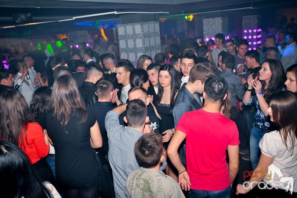 Vineri seara în Club Life,