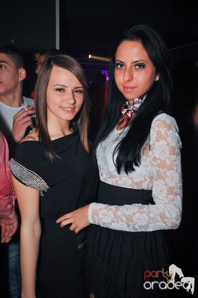 Vineri seara în Club Life,