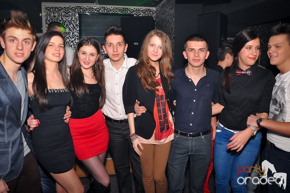 Vineri seara în Club Life,