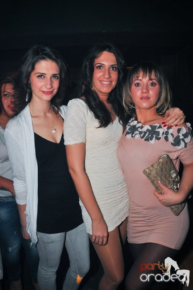 Vineri seara în Club Life,