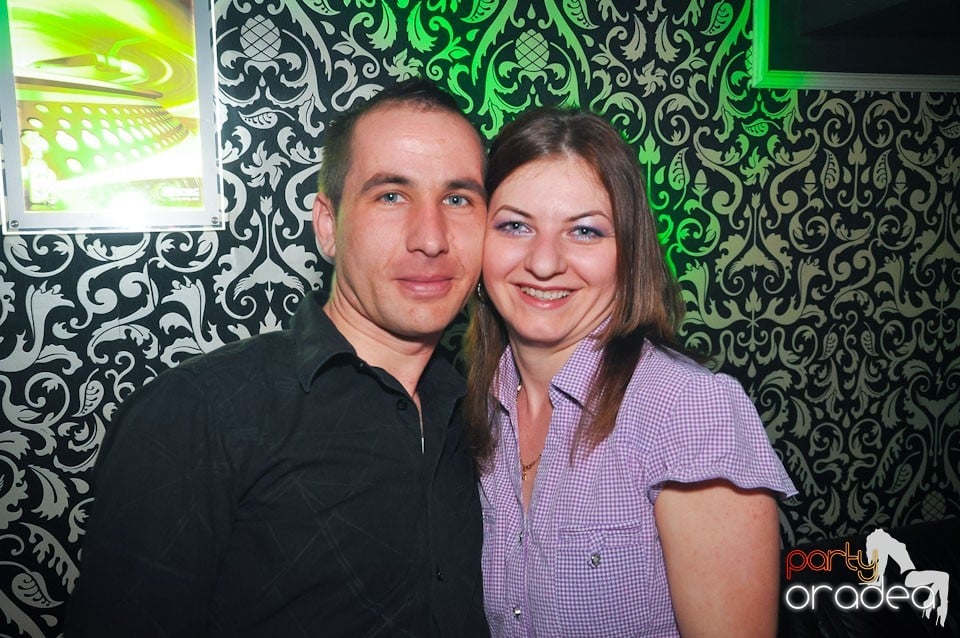 Vineri seara în Club Life,