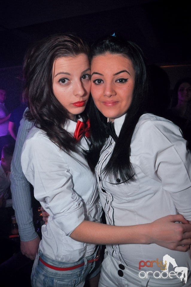 Vineri seara în Club Life,