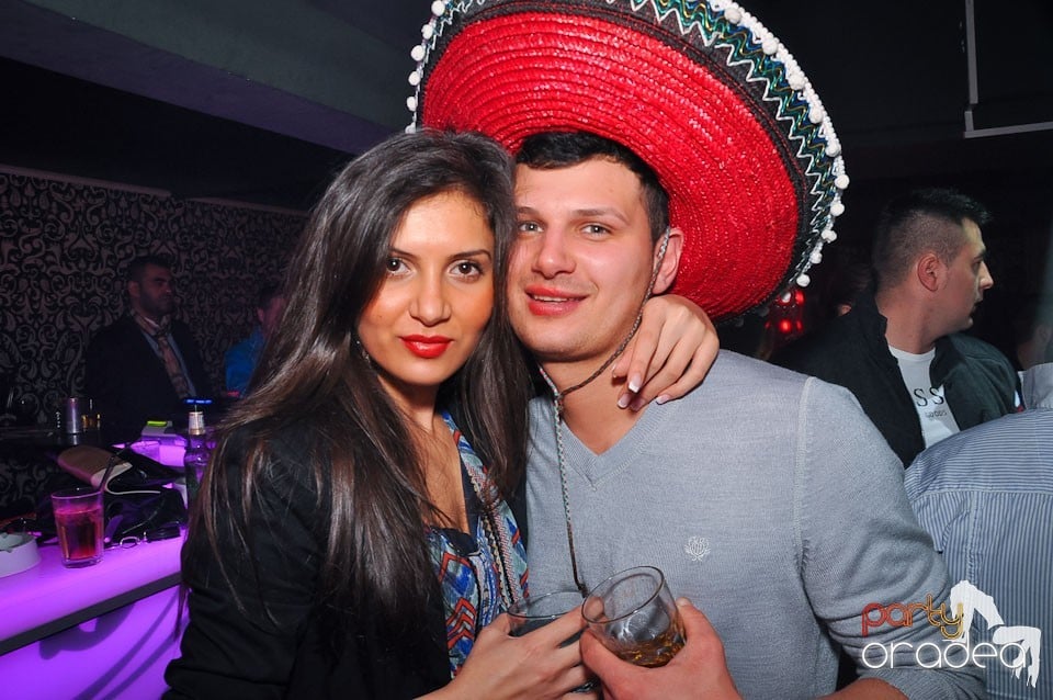 Vineri seara în Club Life,