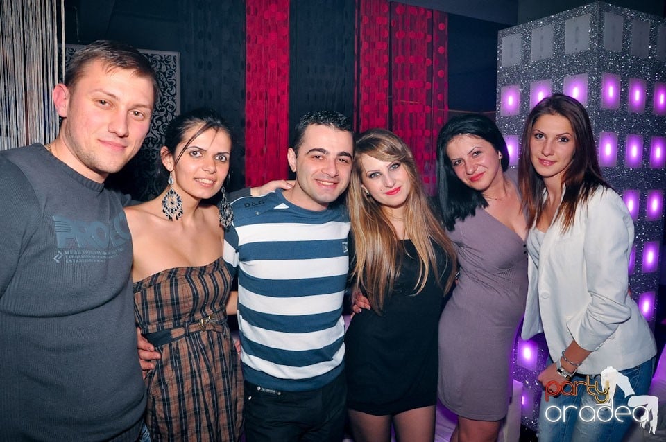 Vineri seara în Club Life,
