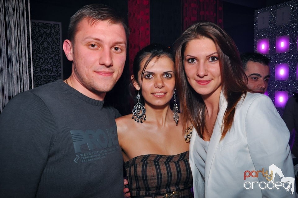 Vineri seara în Club Life,