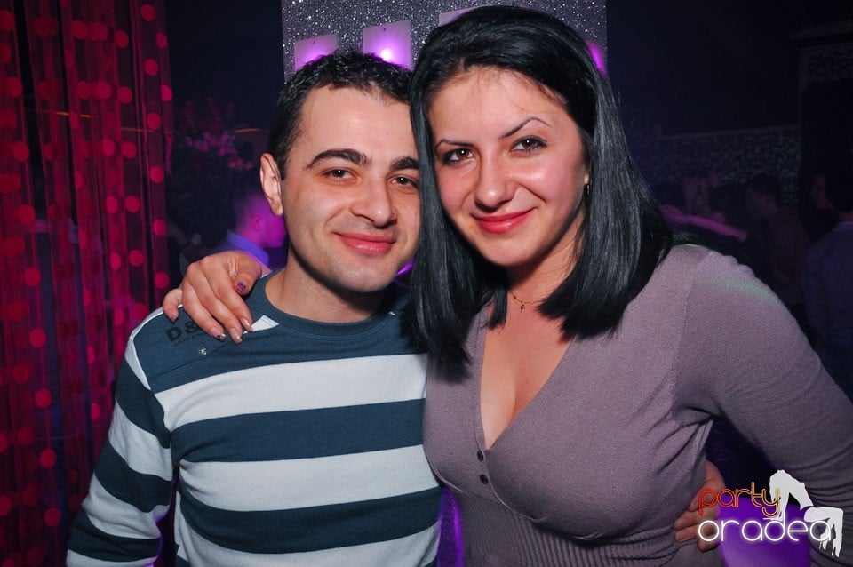 Vineri seara în Club Life,
