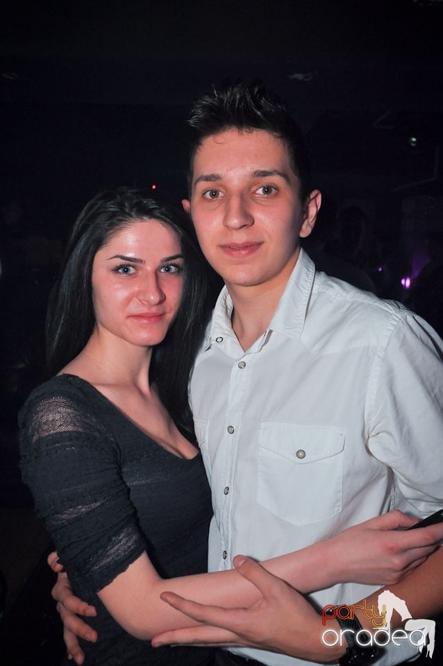 Vineri seara în Club Life,