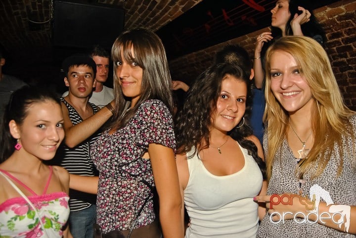 Vineri seara în Escape, 