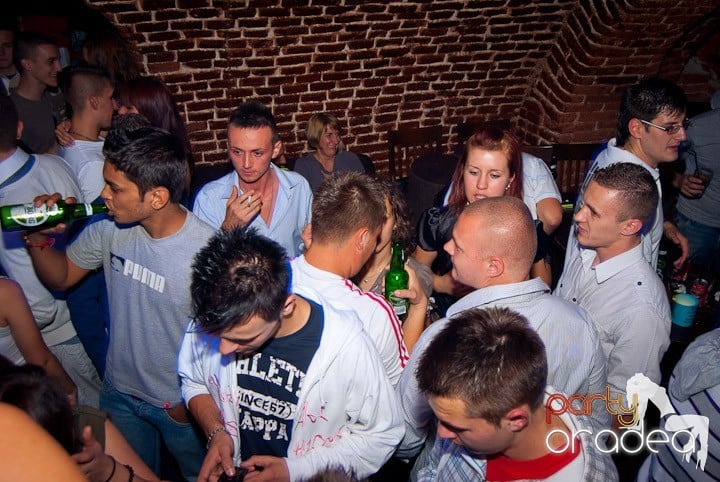 Vineri seara în Escape, 