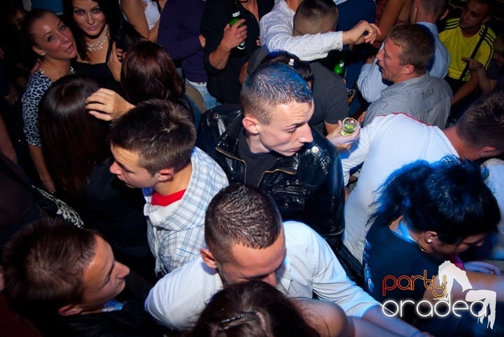 Vineri seara în Escape, 