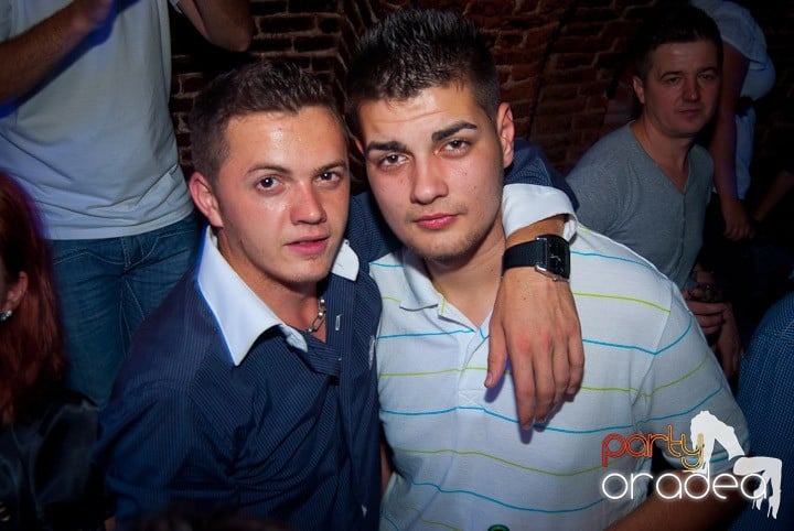 Vineri seara în Escape, 