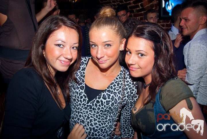 Vineri seara în Escape, 