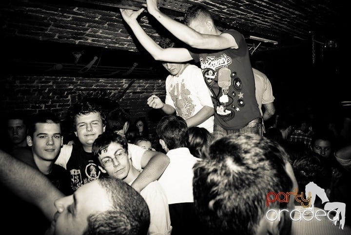 Vineri seara în Escape, 