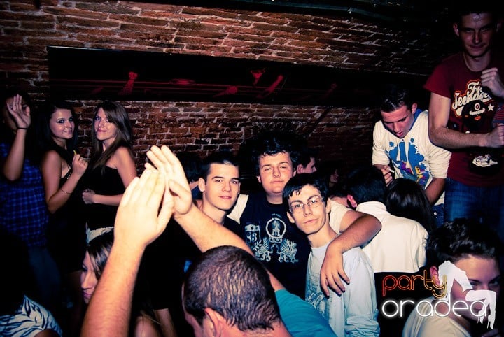 Vineri seara în Escape, 