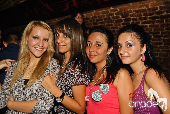 Vineri seara în Escape, 