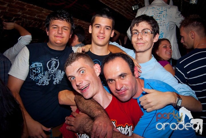 Vineri seara în Escape, 