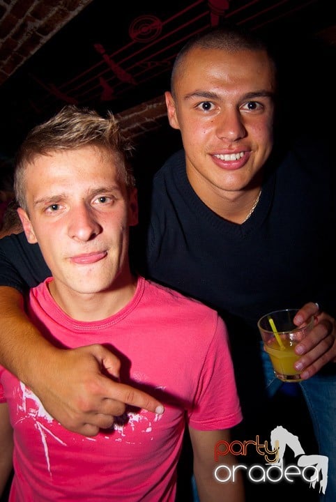 Vineri seara în Escape, 