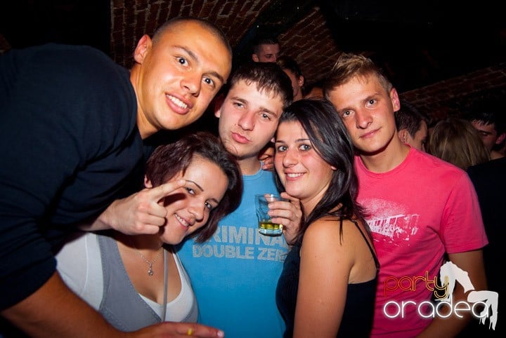 Vineri seara în Escape, 