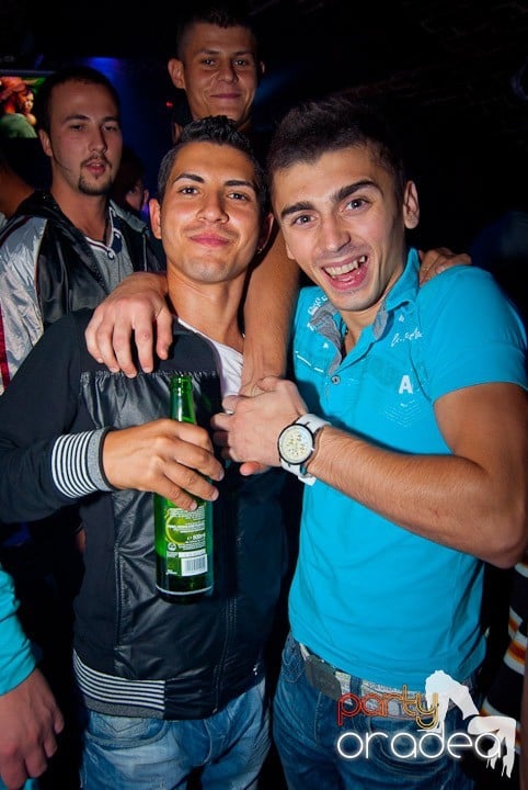 Vineri seara în Escape, 