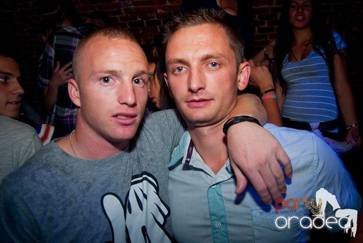 Vineri seara în Escape, 