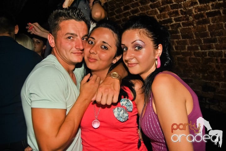 Vineri seara în Escape, 