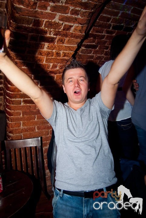 Vineri seara în Escape, 