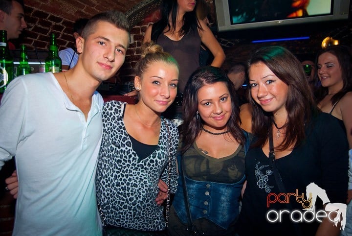 Vineri seara în Escape, 