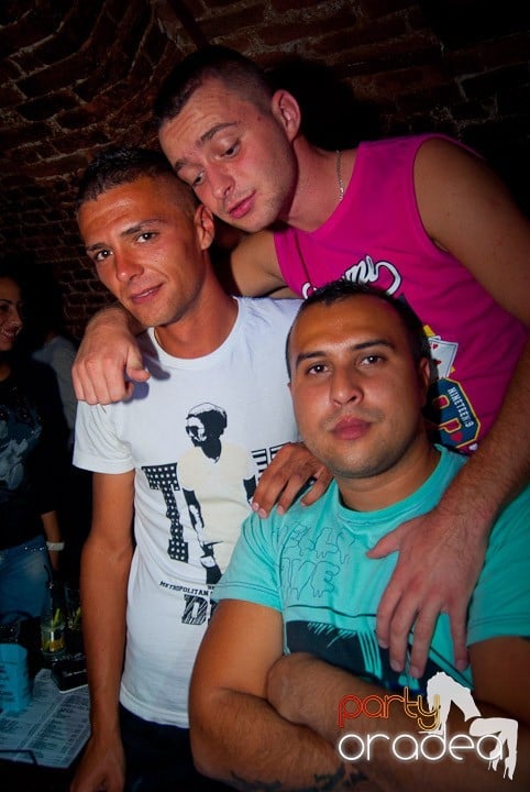 Vineri seara în Escape, 