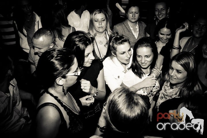 Vineri seara în Escape, 