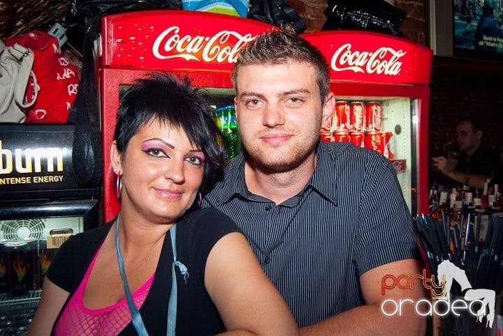 Vineri seara în Escape, 